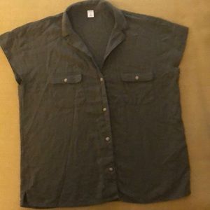 Old Navy women’s shirt